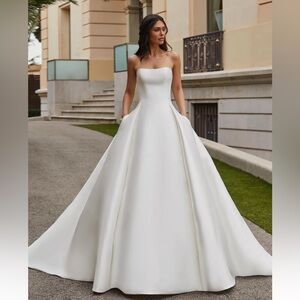 Pronovias “Jory” Off-White Strapless A-line Gown